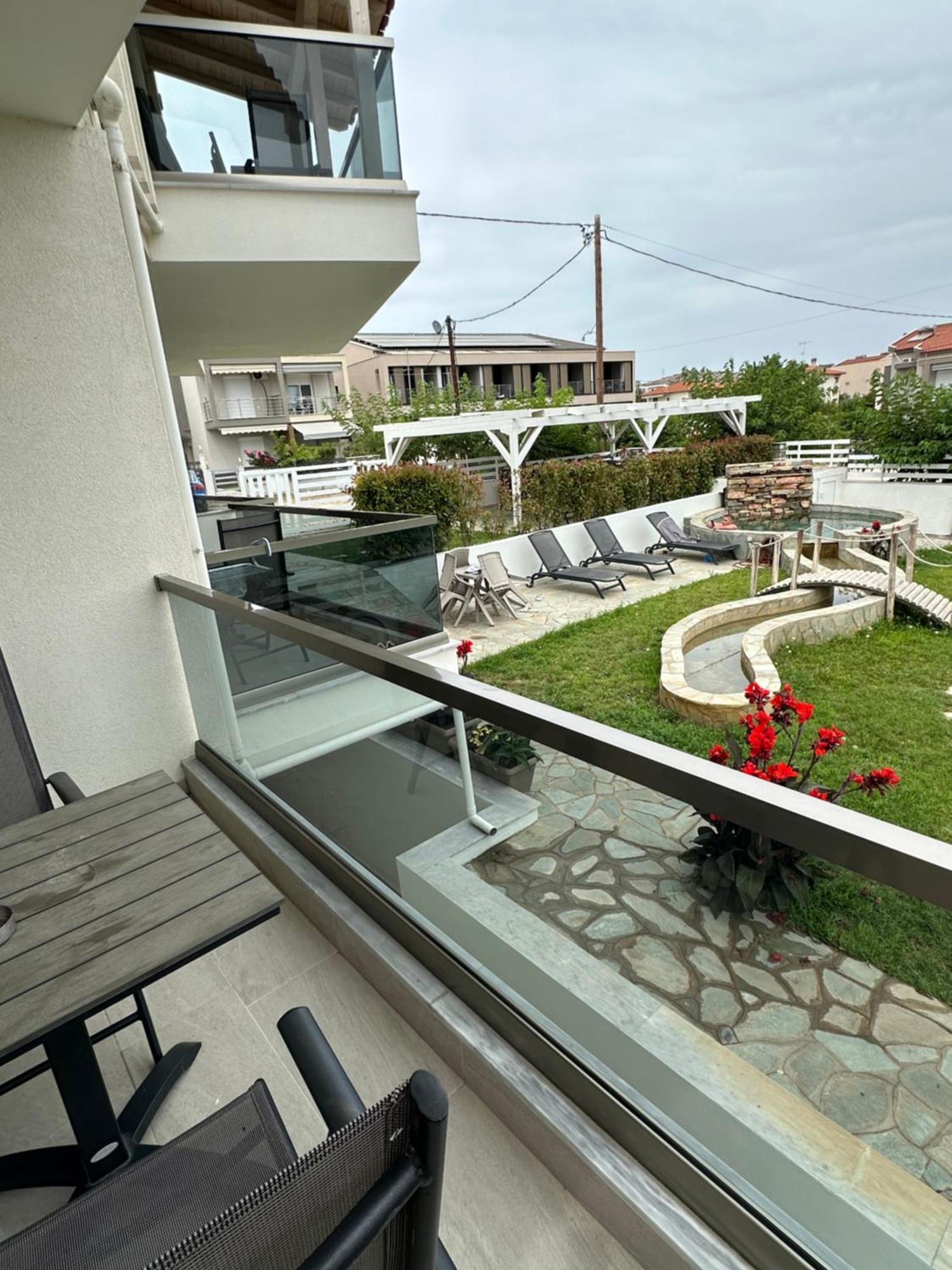 Villa K View Nikiti Buitenkant foto