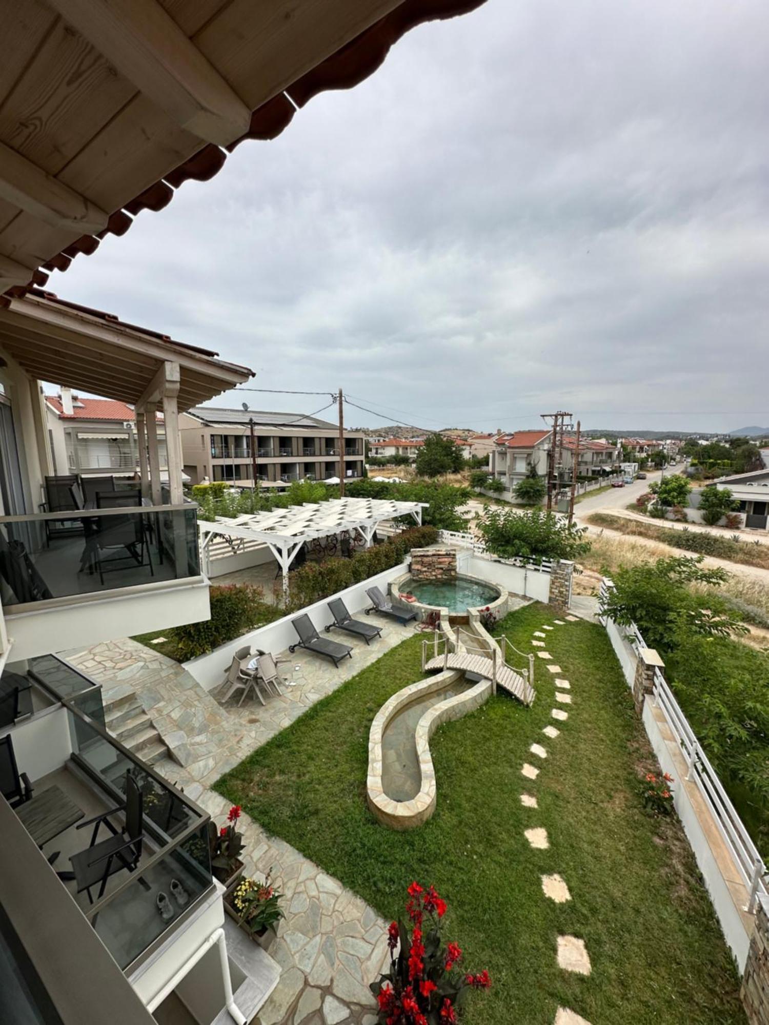 Villa K View Nikiti Buitenkant foto